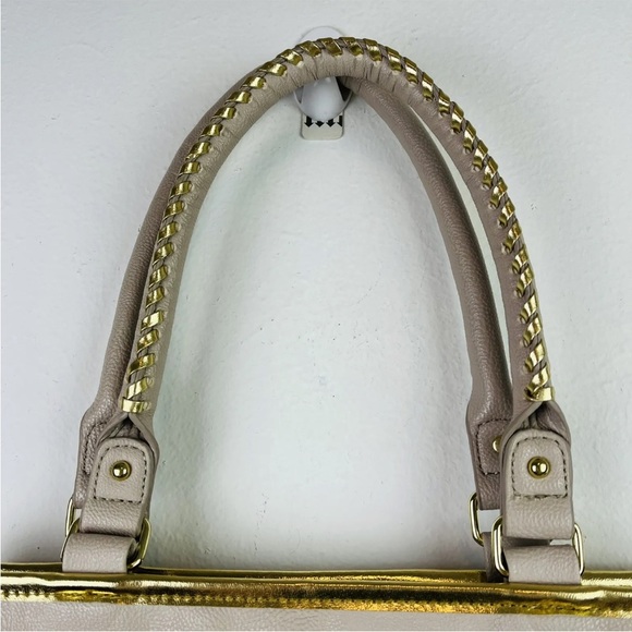 Steve Madden Tan Crossbody Fringed Tote Bag Snap Closure Adjustable Strap - Picture 2 of 8